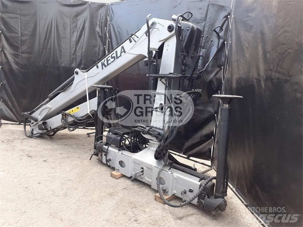 Kesla 2009L Kranen en laders