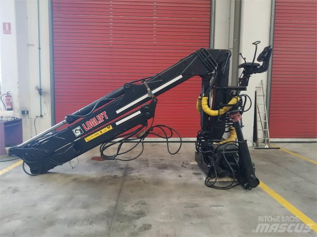 Loglift 120S 79R Kranen en laders