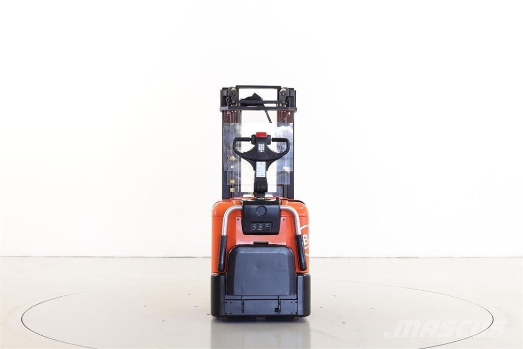 BT SPE125 Meeloop stapelaar