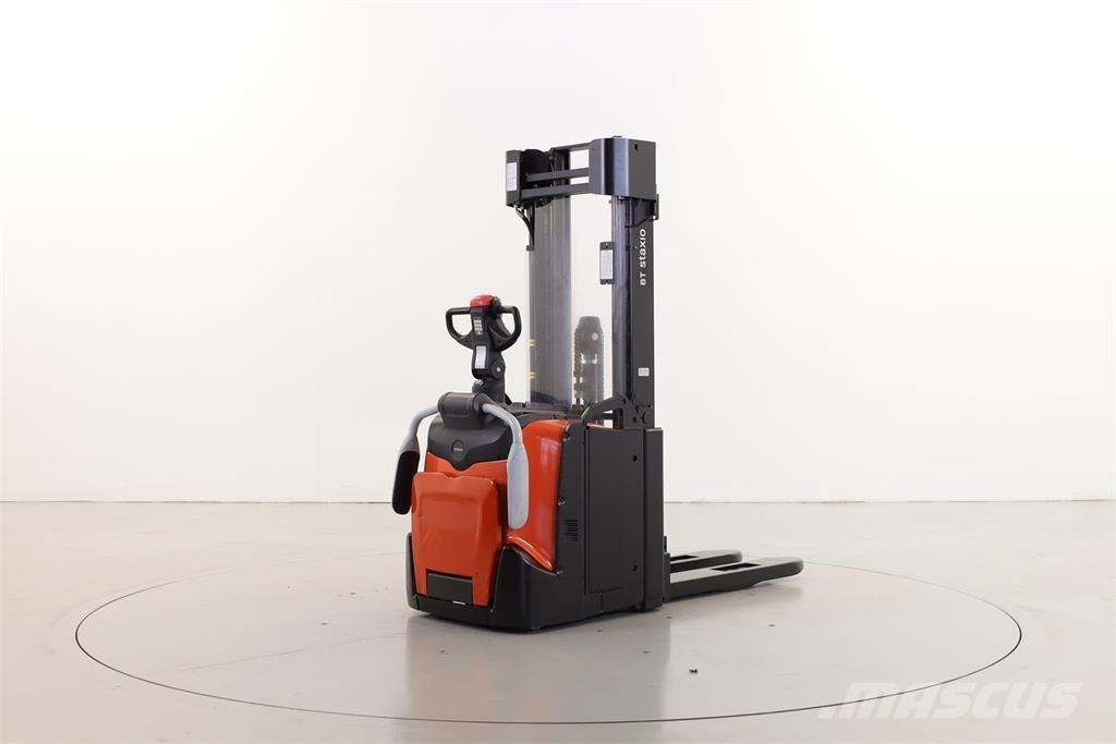 BT SPE140 L Meeloop stapelaar