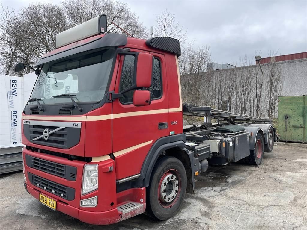 Volvo FM330 Sawo Containertrucks met kabelsysteem