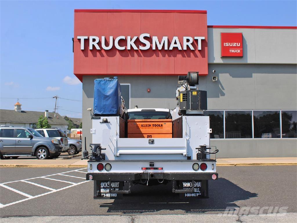Ford F550 Vlakke laadvloer met kraan