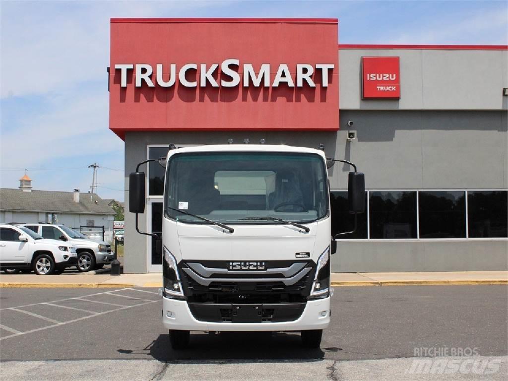 Isuzu NPR-HD Bakwagens met gesloten opbouw