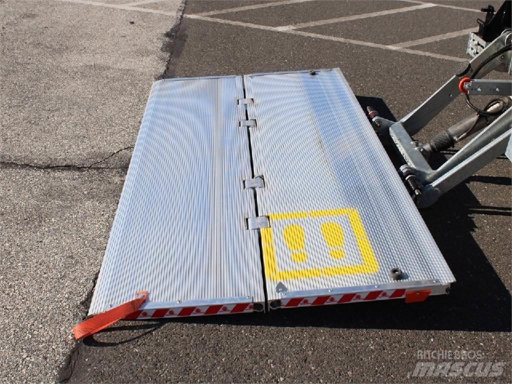 Isuzu NPR-HD Bakwagens met gesloten opbouw