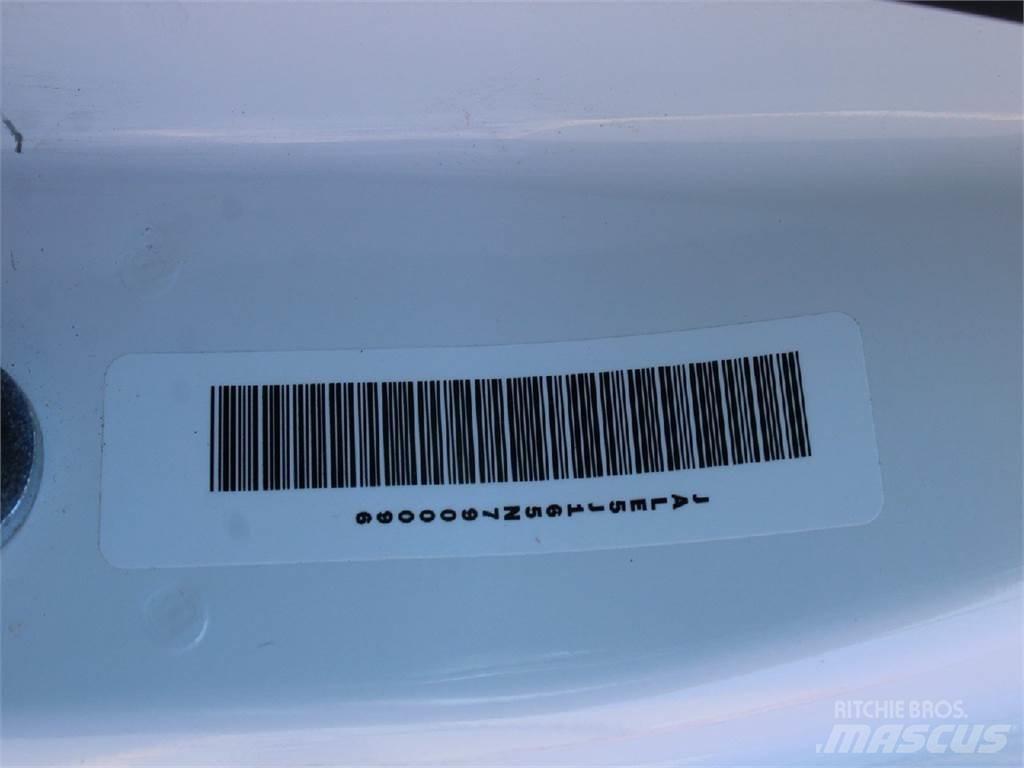 Isuzu NQR Bakwagens met gesloten opbouw