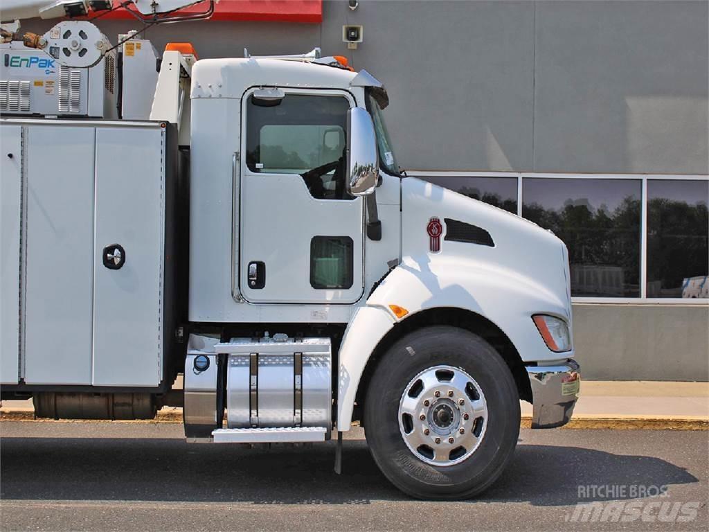 Kenworth T370 Vlakke laadvloer met kraan