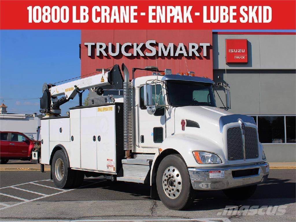 Kenworth T370 Vlakke laadvloer met kraan
