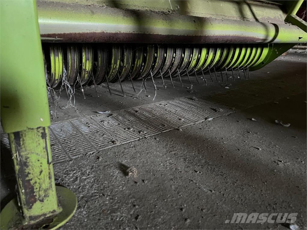 CLAAS VARIANT 260 Vierkante balenpers