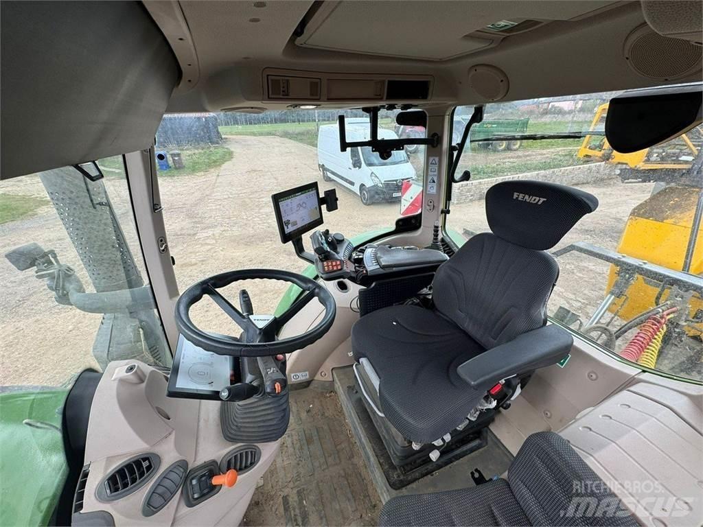 Fendt 716 VARIO Tractoren