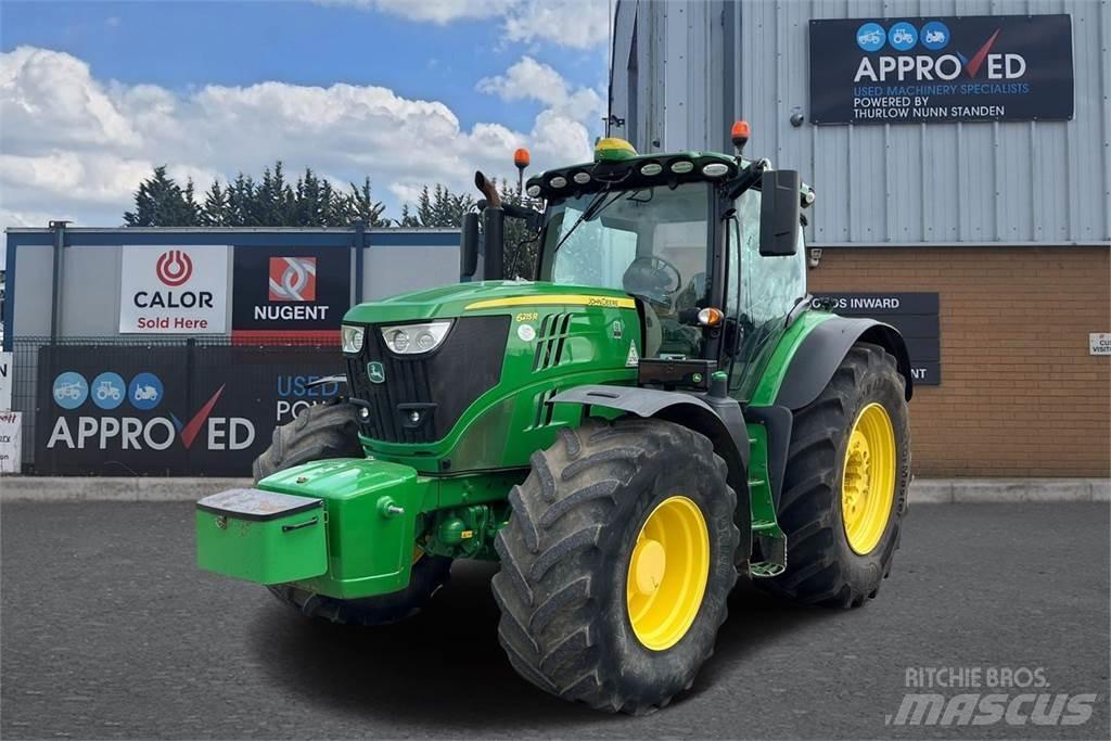 John Deere 6215R Tractoren