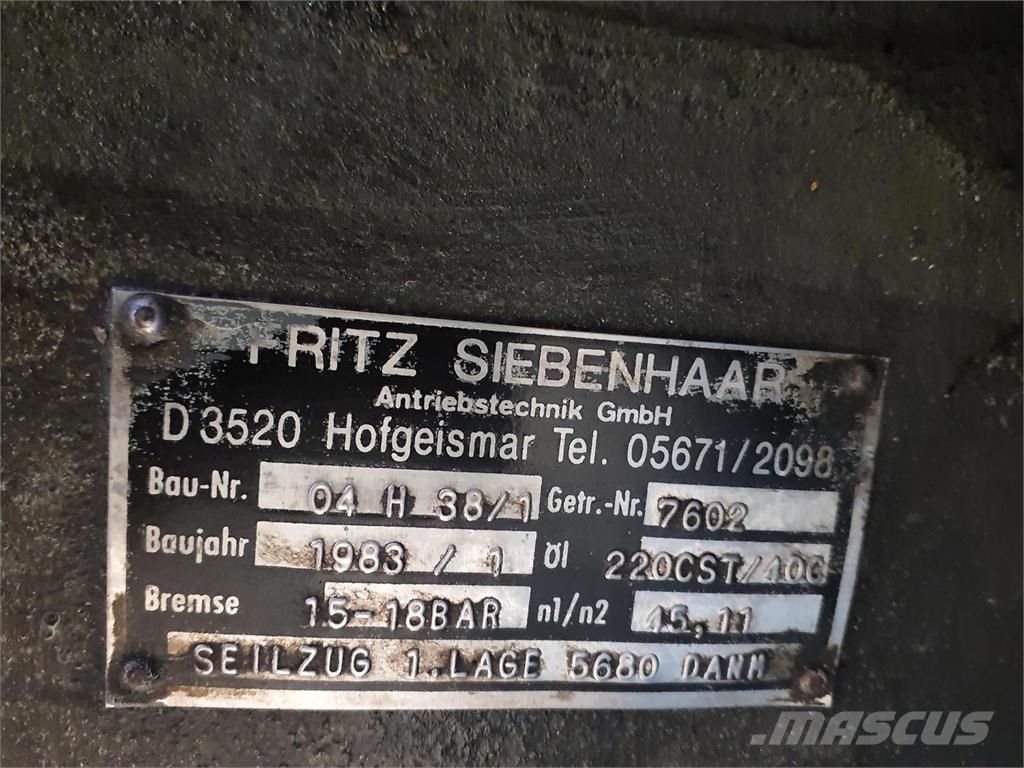 Krupp KMK 4070 winch Kranen onderdelen en gereedschap