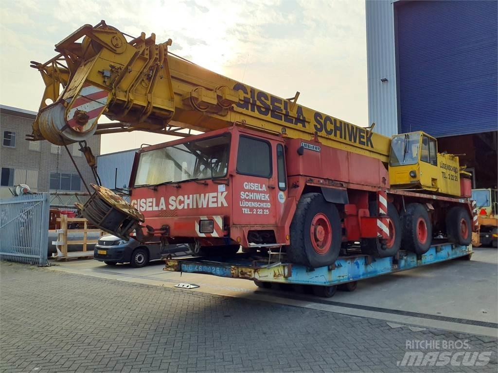 Liebherr LTM 1100 Kranen voor alle terreinen