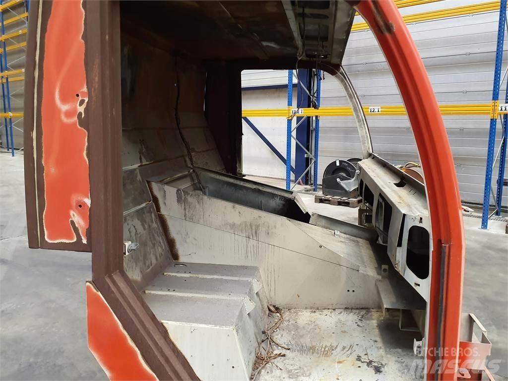 PPM ATT lower cabin Cabine en interieur