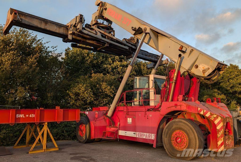 CVS Ferrari F377.5 PB Reachstackers