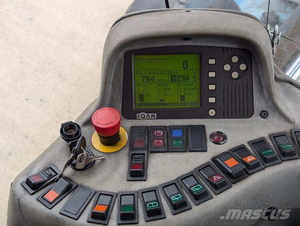 SMV SC4527CA5 Reachstackers