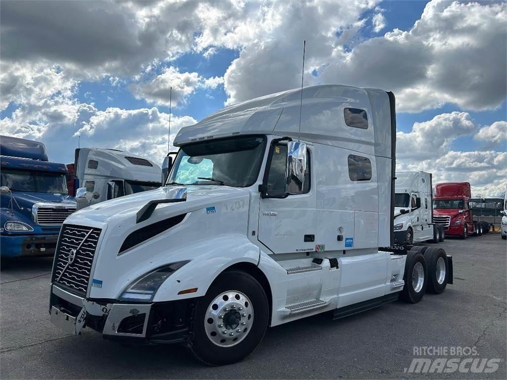 Volvo VNL Trekkers