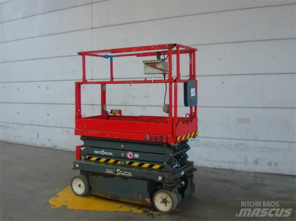 SkyJack SJ3219 Schaarhoogwerkers