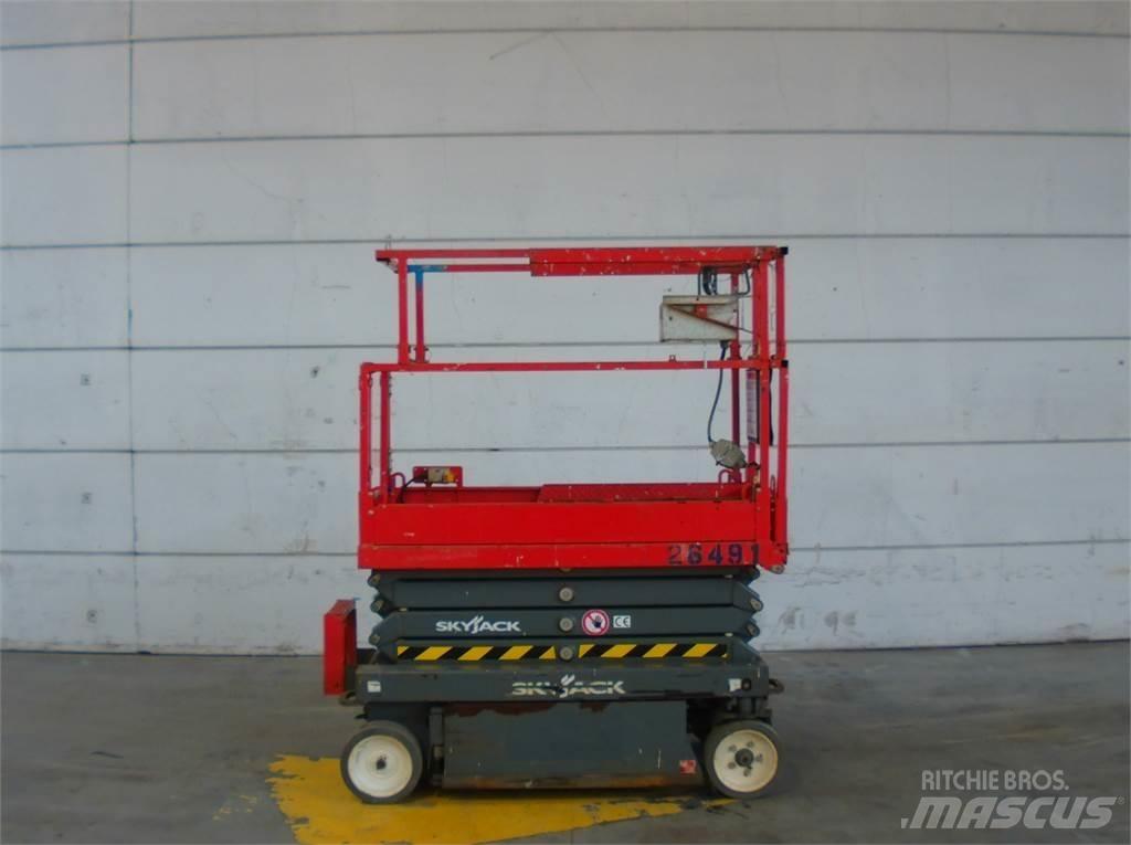 SkyJack SJ3219 Schaarhoogwerkers