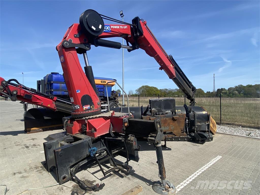 Volvo FM 8x4 500 Vlakke laadvloer met kraan