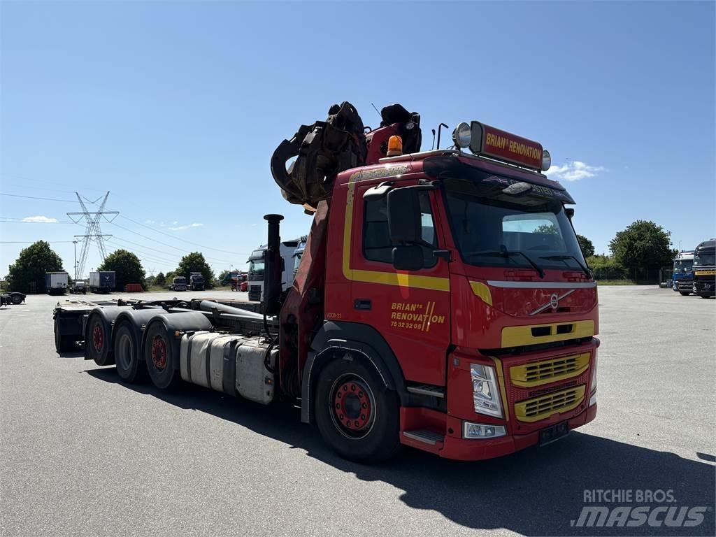 Volvo FM500 Vlakke laadvloer met kraan