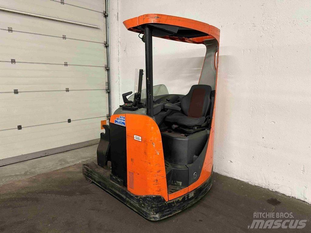 BT RRE 140 - TRIPLEX 8 m Reachtruck voor hoog niveau