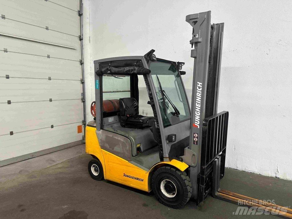 Jungheinrich TFG 316 LPG heftrucks