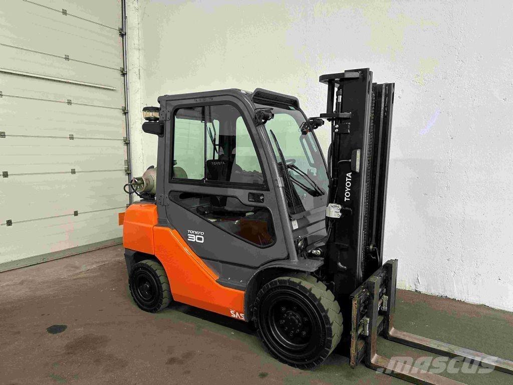 Toyota 02-8FGF30 LPG heftrucks