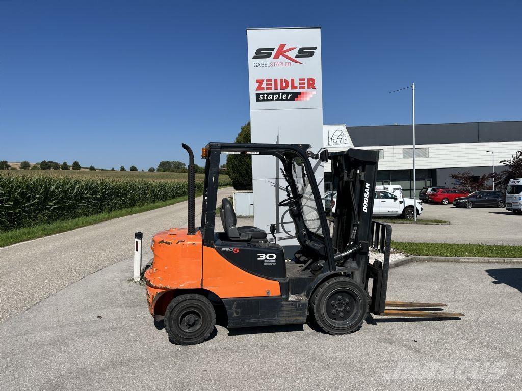 Doosan D30S-5 Diesel heftrucks