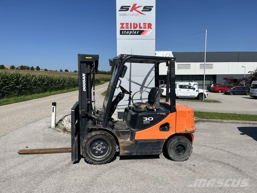 Doosan D30S-5 Diesel heftrucks