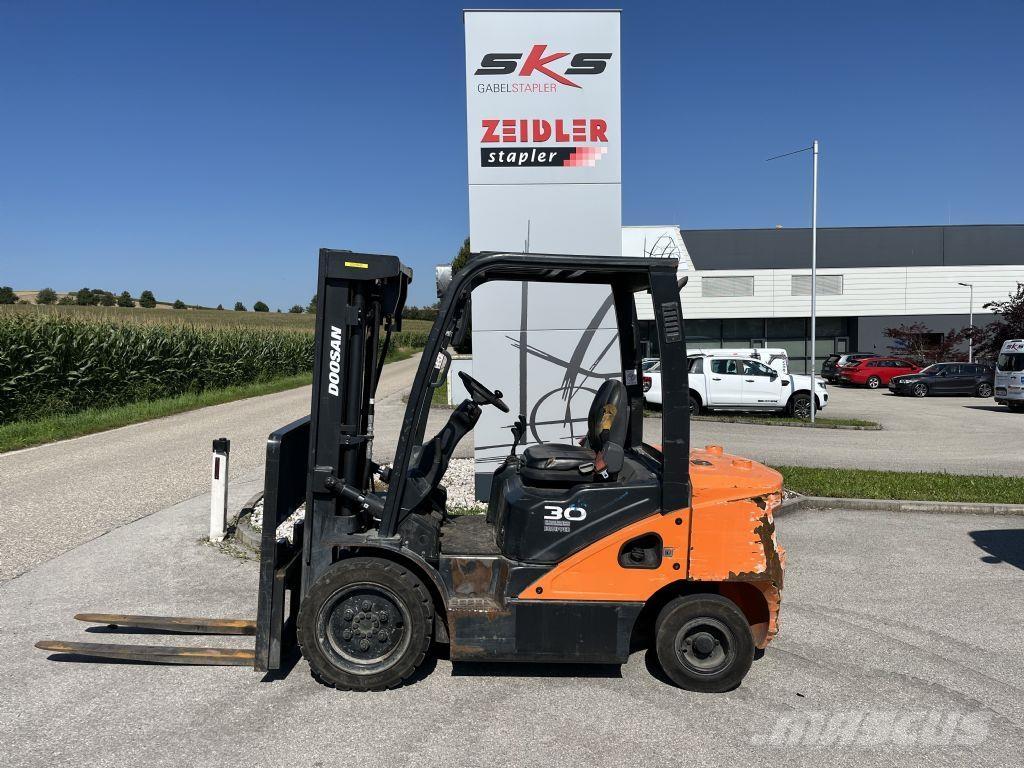 Doosan D30S-7 Diesel heftrucks