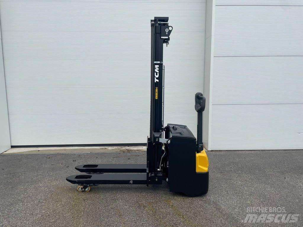 TCM SPW14-N3 Meeloop stapelaar