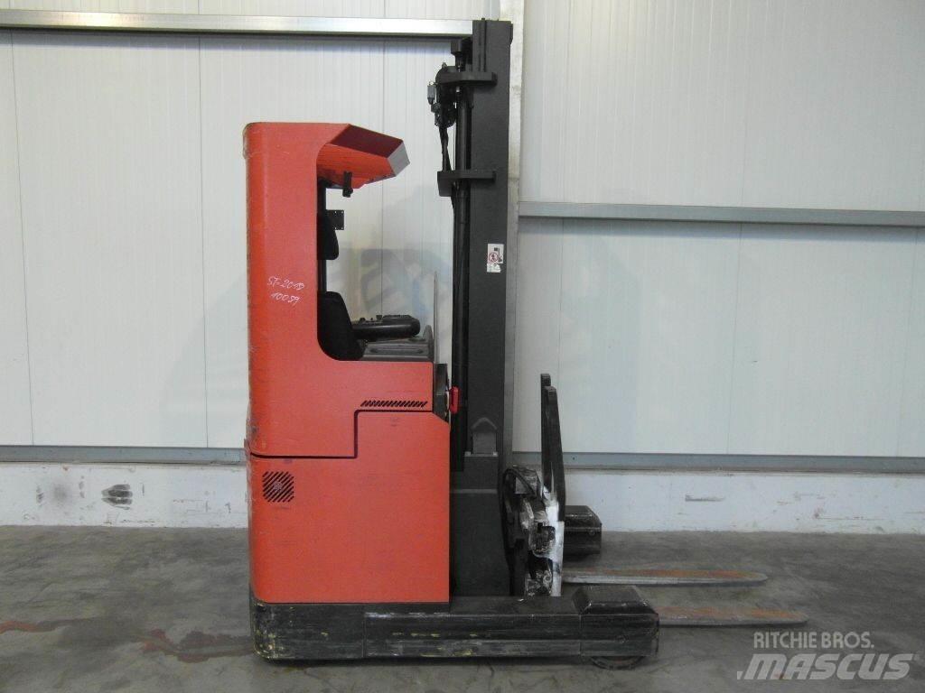 BT RRE2/15 Reachtruck voor hoog niveau
