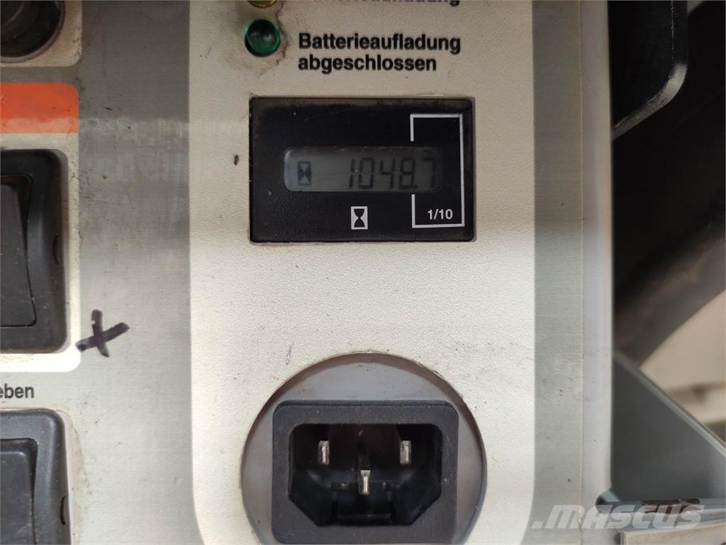 Crown WAV50-118 Orderpicker voor hoog niveau