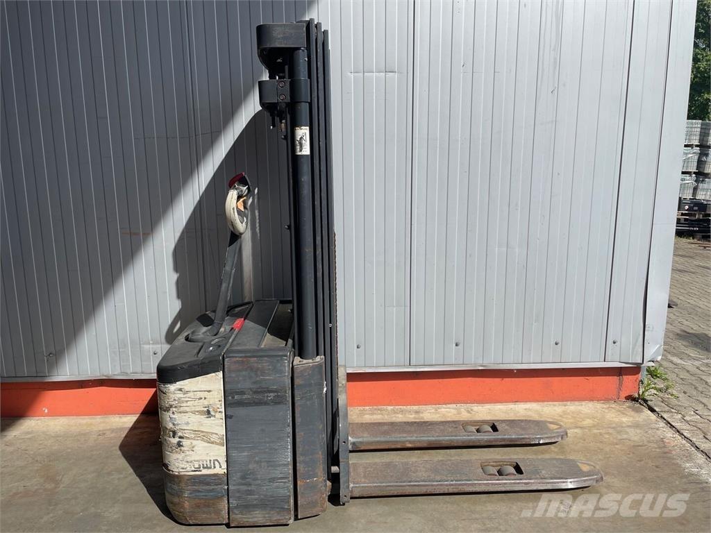 Crown WE2300 1.6 TT Meeloop stapelaar