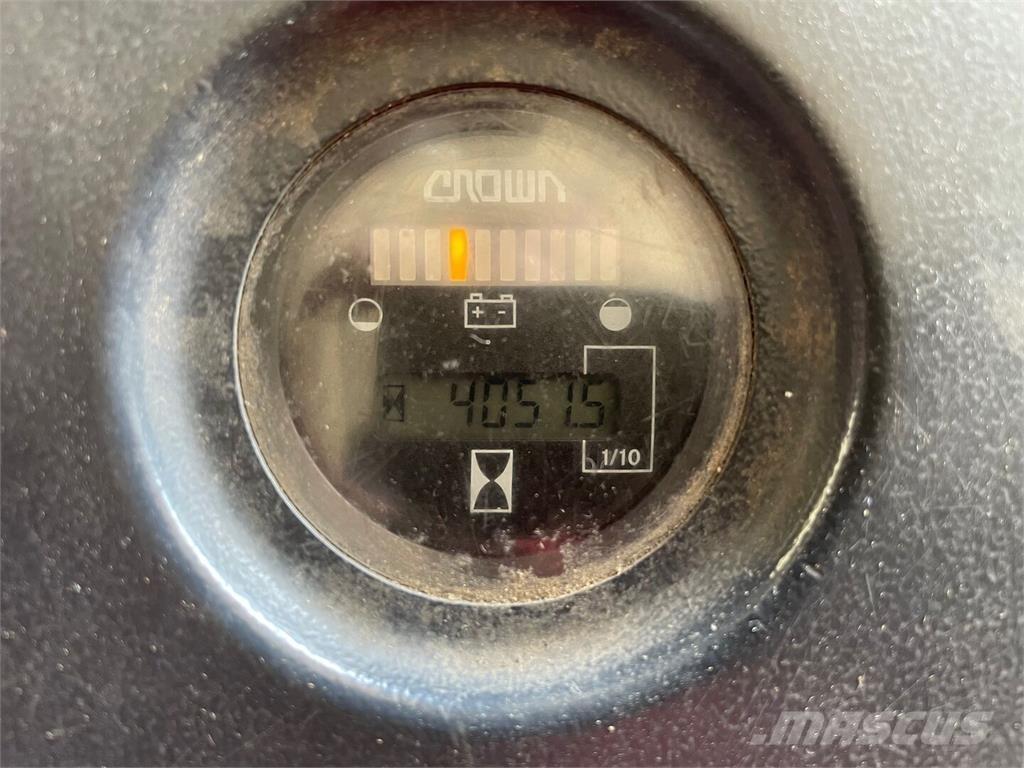 Crown WE2300 1.6 TT Meeloop stapelaar