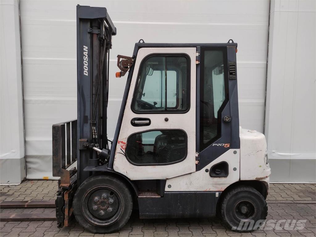 Doosan D25S-5 Diesel heftrucks