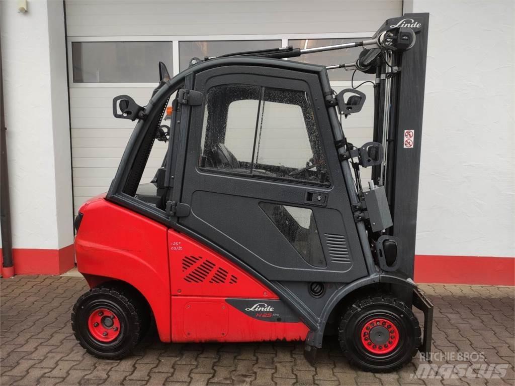Linde H25D-02-392 EVO Diesel heftrucks