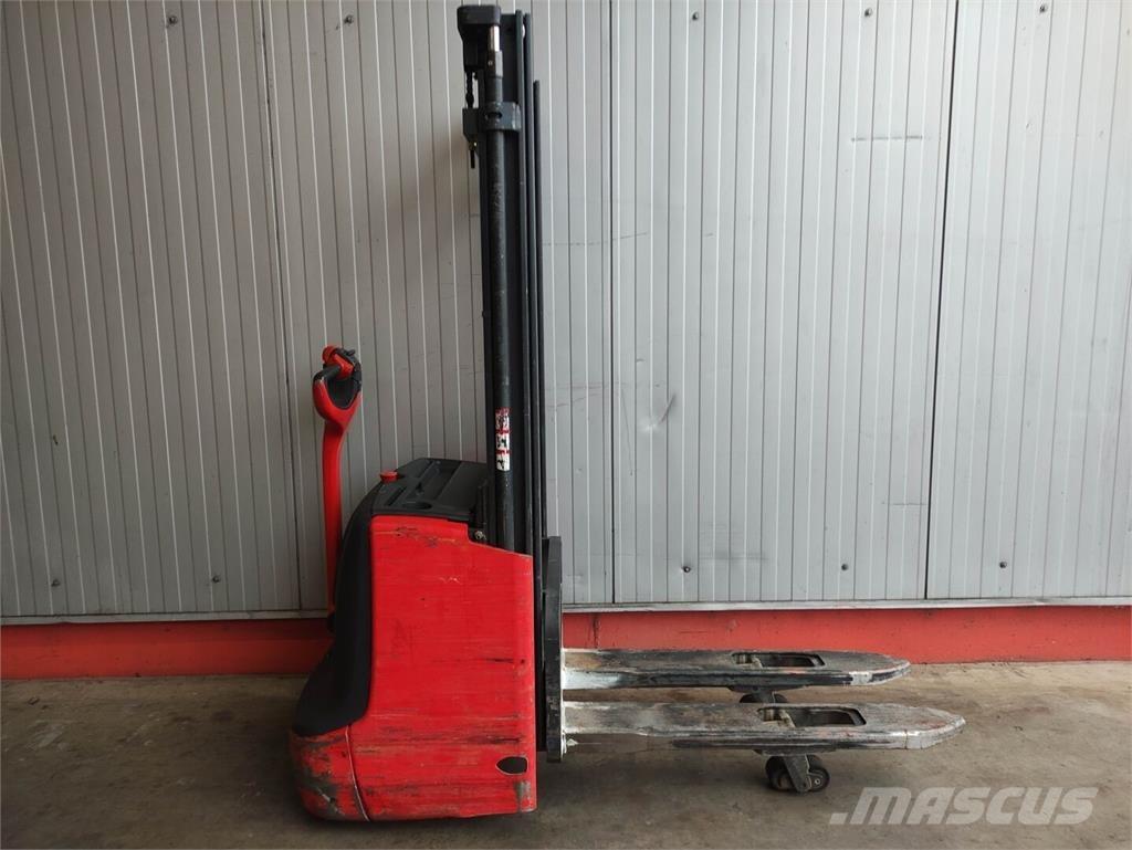 Linde L12 i Meeloop stapelaar