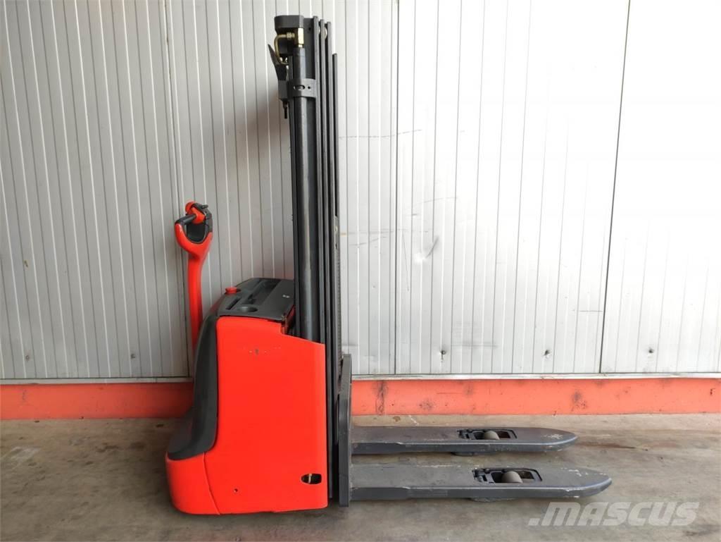 Linde L12i-1172 Meeloop stapelaar
