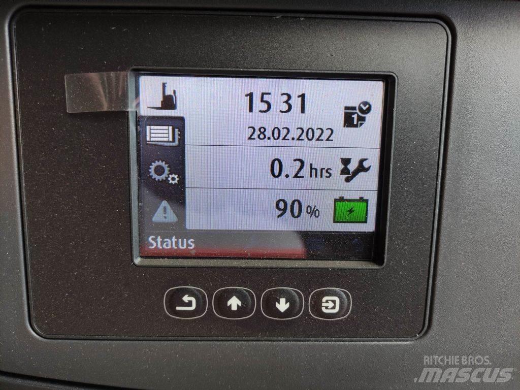 Linde L14i-1173 Meeloop stapelaar