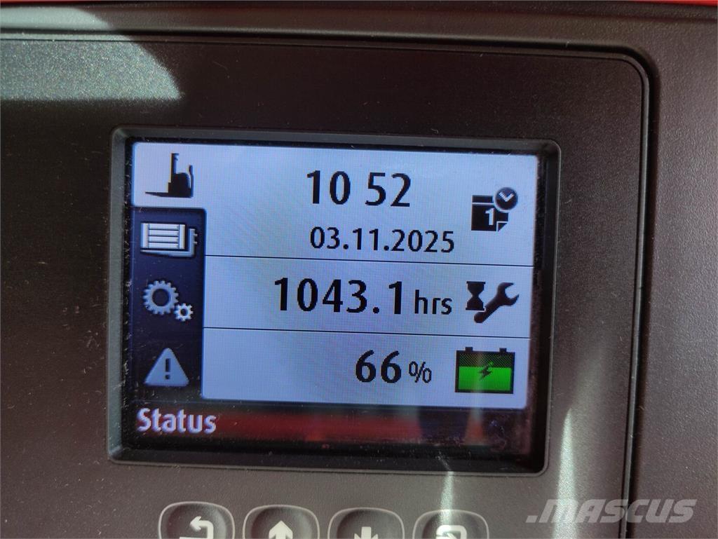 Linde L14i-1173 Meeloop stapelaar