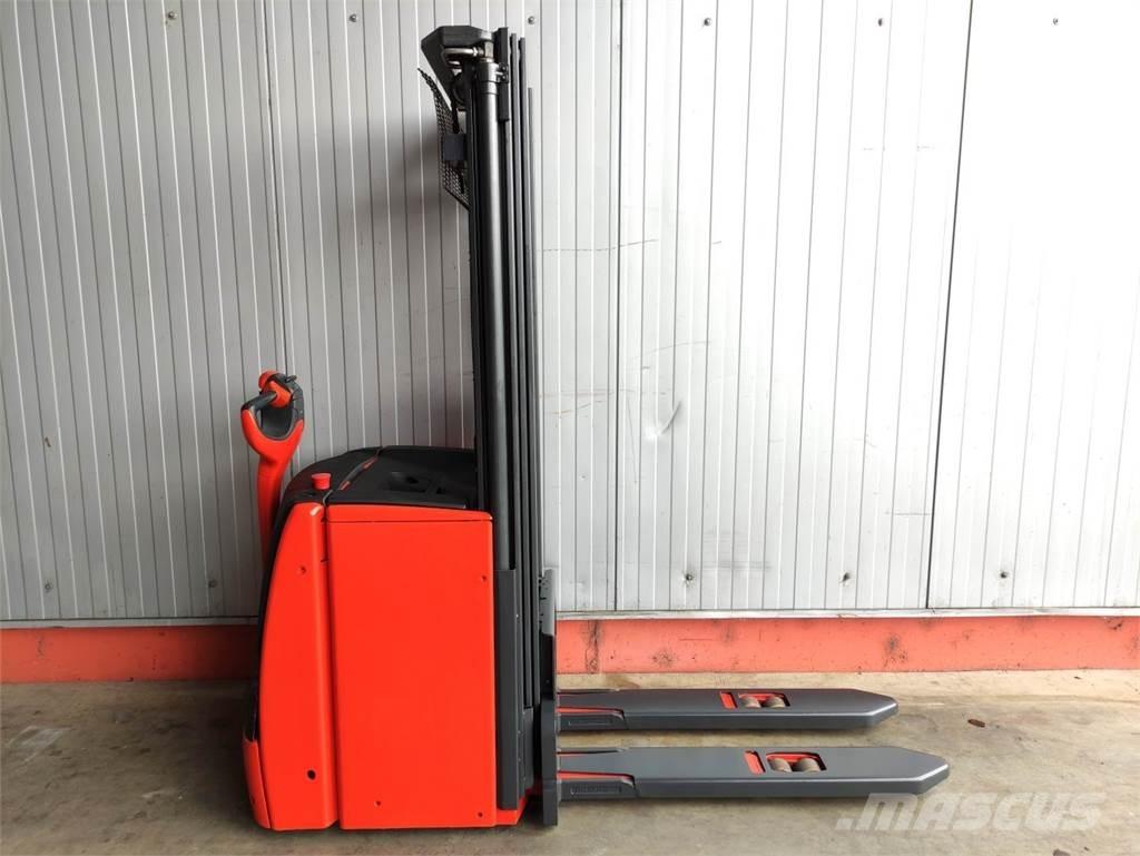 Linde L16-1173 Meeloop stapelaar