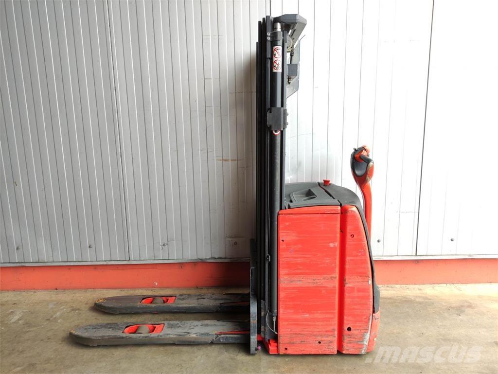 Linde L16-1173 Meeloop stapelaar