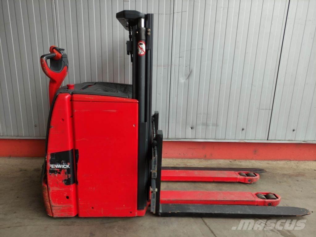 Linde L16-1173 (LACK NEU) Meeloop stapelaar