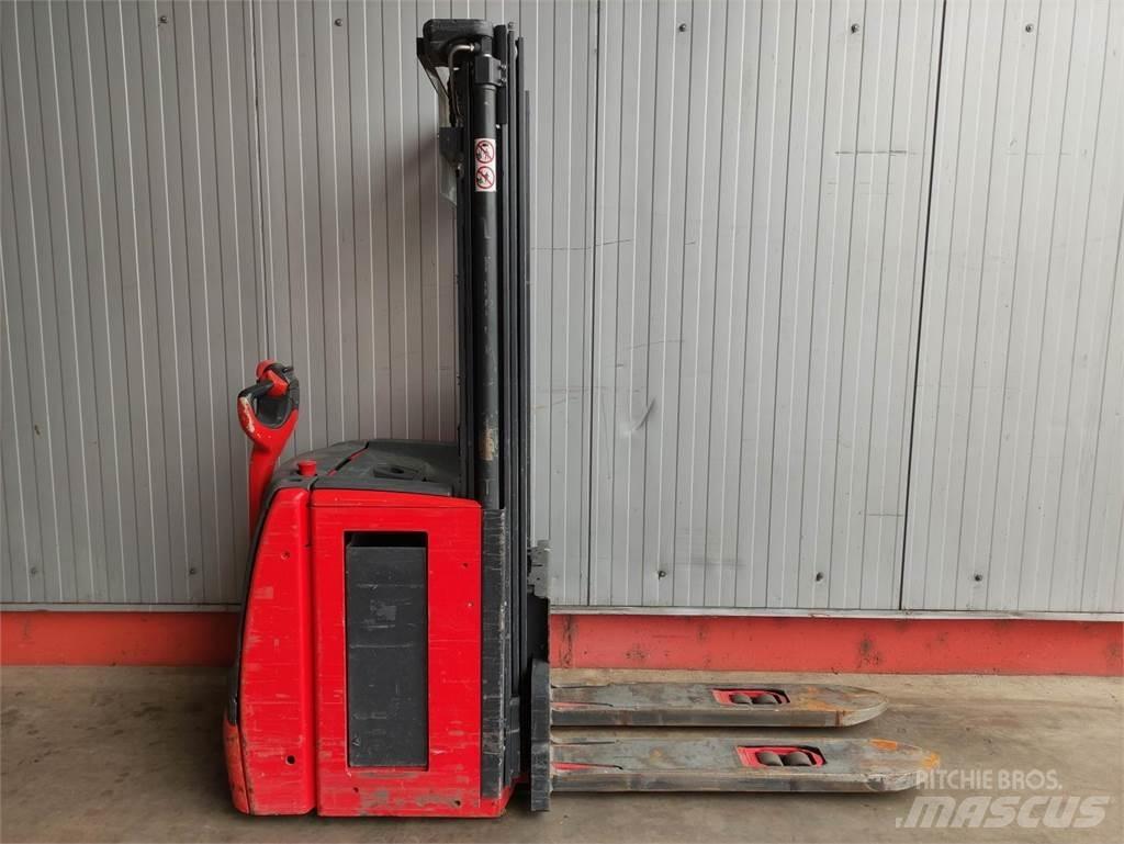 Linde L20-1173 Meeloop stapelaar