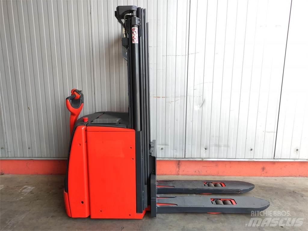 Linde L20i-1173 Meeloop stapelaar