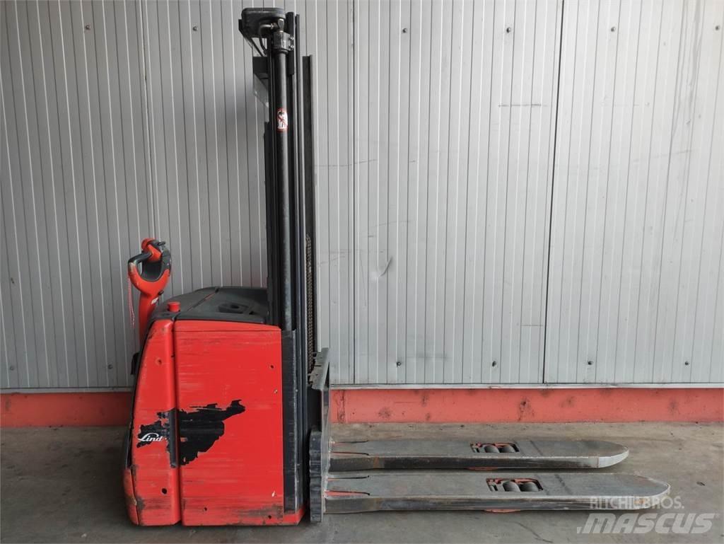 Linde L20i-1173 Meeloop stapelaar