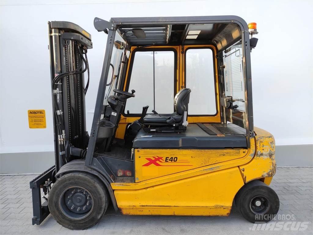 Om-Pimespo XE40 Elektrische heftrucks