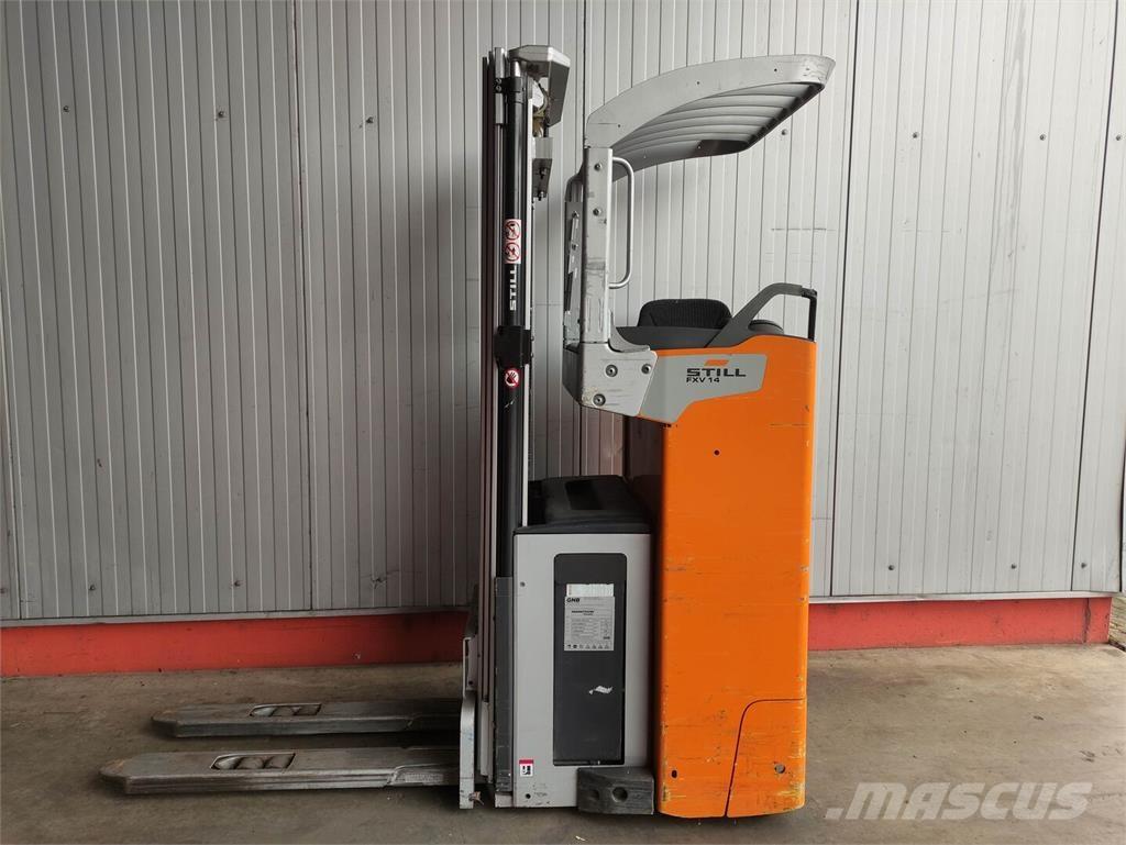 Still FXV 14 Meeloop stapelaar