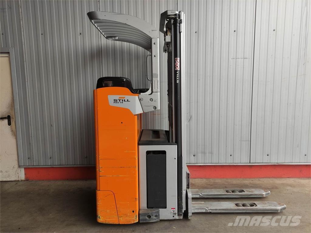 Still FXV 14 Meeloop stapelaar